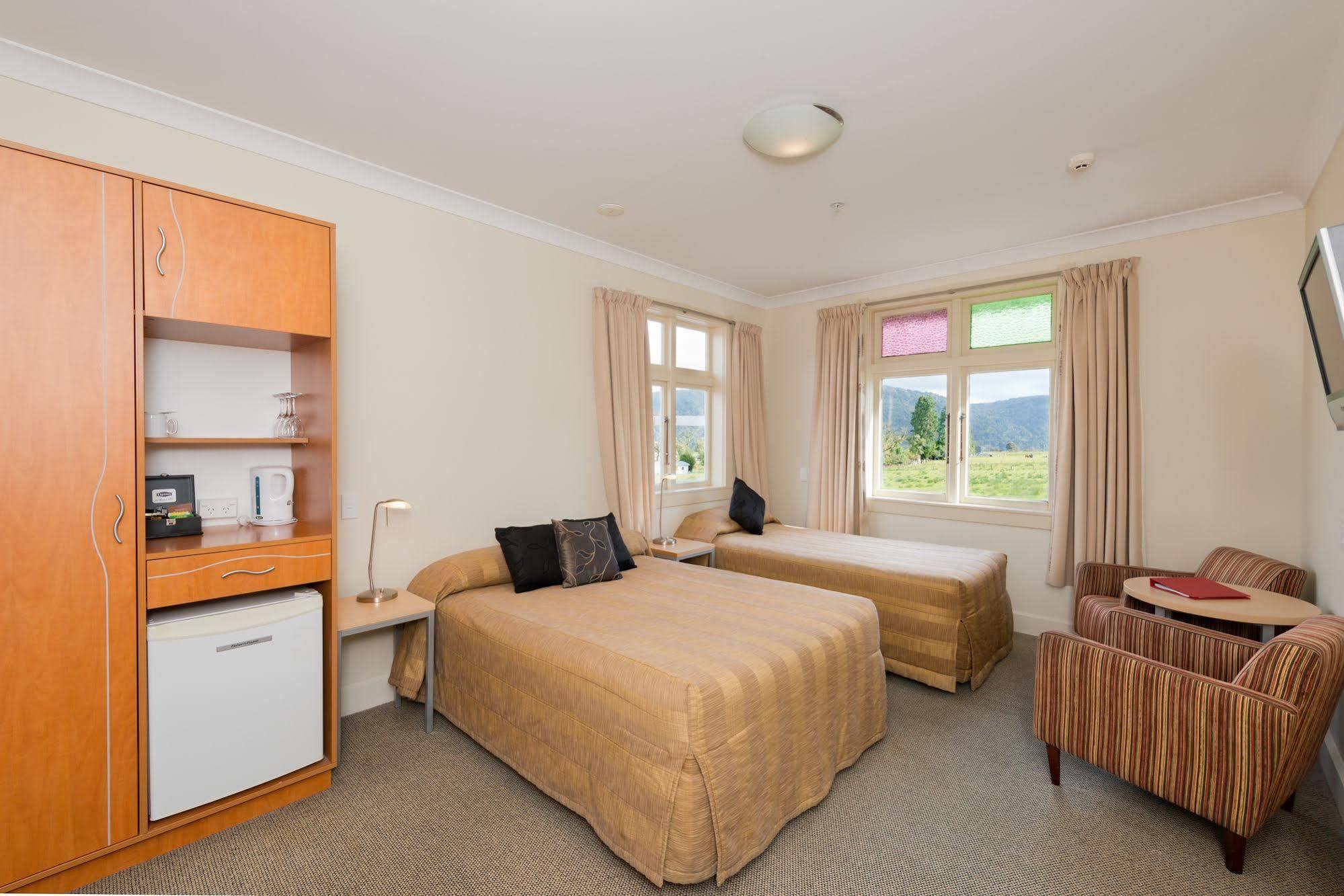 Heartland Hotel Fox Glacier Buitenkant foto
